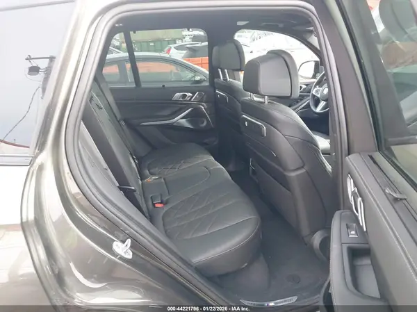 5UX33EU00S9Y18742 2025 BMW X5 - Image 8