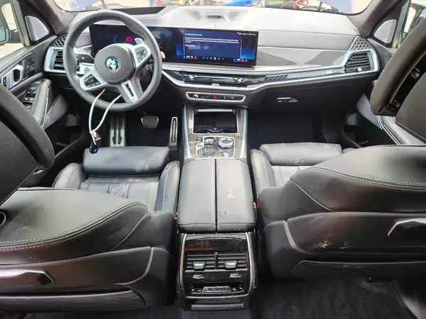 5UX33EU00T9144903 2026 BMW X5 - Image 8