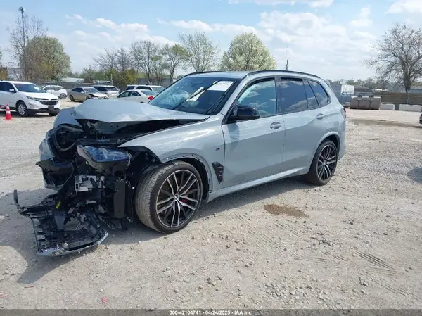 5UX33EU01S9Z77785 2025 BMW X5 - Image 2