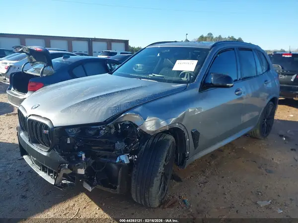5UX33EU01T9086977 2026 BMW X5 - Image 2