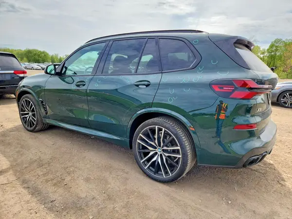 5UX33EU02R9S58782 2024 BMW X5 - Image 2
