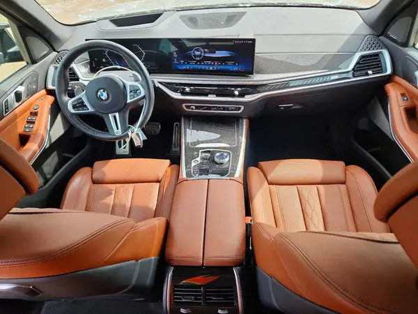 5UX33EU02R9S58782 2024 BMW X5 - Image 8