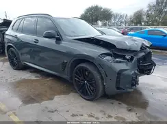 5UX33EU02S9W56757 2025 BMW X5