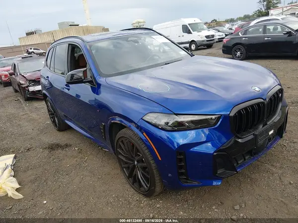5UX33EU02S9X80740 2025 BMW X5 - Image 1