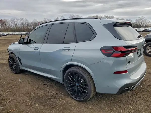 5UX33EU02T9187932 2026 BMW X5 - Image 2