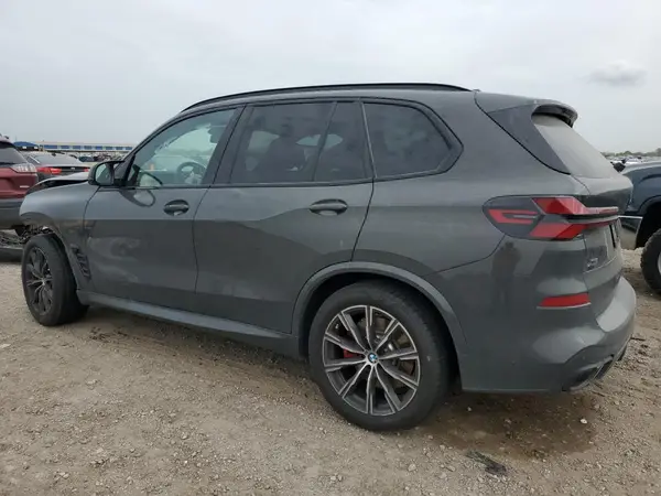 5UX33EU03R9S57382 2024 BMW X5 M - Image 2
