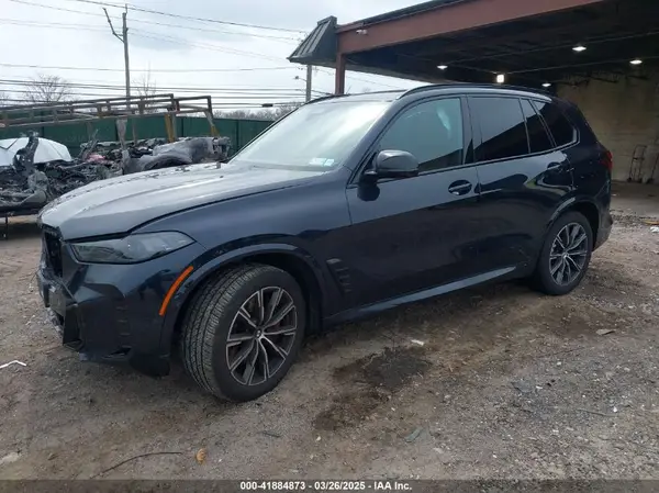 5UX33EU03R9U25618 2024 BMW X5 - Image 2