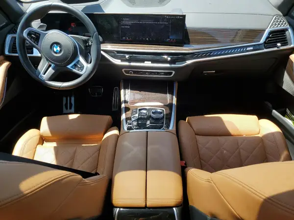 5UX33EU03R9V17621 2024 BMW X5 - Image 8