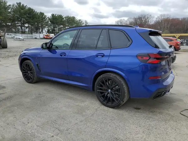 5UX33EU03S9X42207 2025 BMW X5 M - Image 2