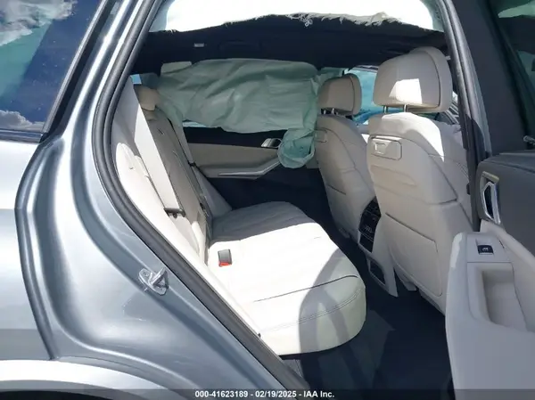 5UX33EU03S9X62019 2025 BMW X5 - Image 8