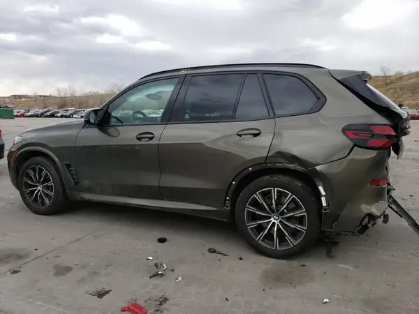 5UX33EU04R9T50055 2024 BMW X5 M - Image 2
