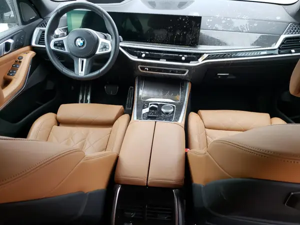 5UX33EU04R9T50055 2024 BMW X5 M - Image 8
