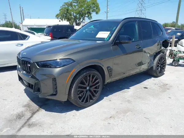 5UX33EU04R9U60278 2024 BMW X5 - Image 2