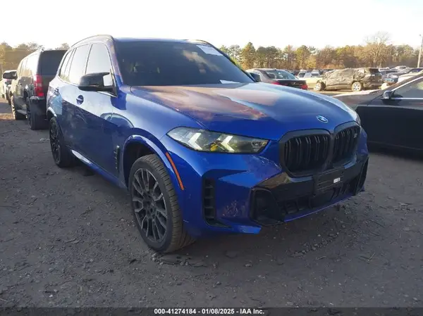5UX33EU04S9W34632 2025 BMW X5 - Image 1