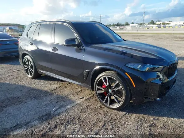 5UX33EU04S9W71695 2025 BMW X5 - Image 1