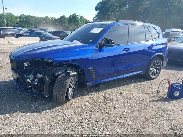 5UX33EU04S9X45116 2025 BMW X5 - Image 2