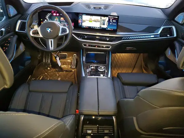 5UX33EU04S9X45844 2025 BMW X5 M - Image 8