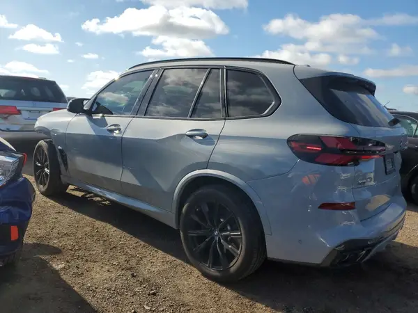 5UX33EU04S9Y36371 2025 BMW X5 - Image 2