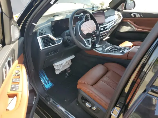 5UX33EU04S9Y67748 2025 BMW X5 M - Image 8