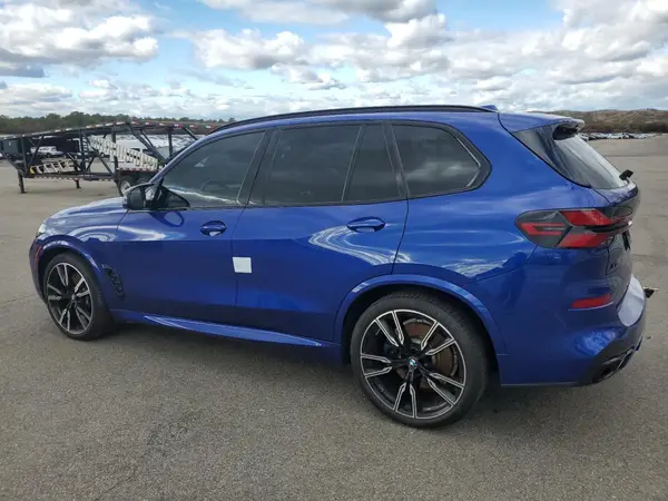 5UX33EU05R9S81764 2024 BMW X5 - Image 2