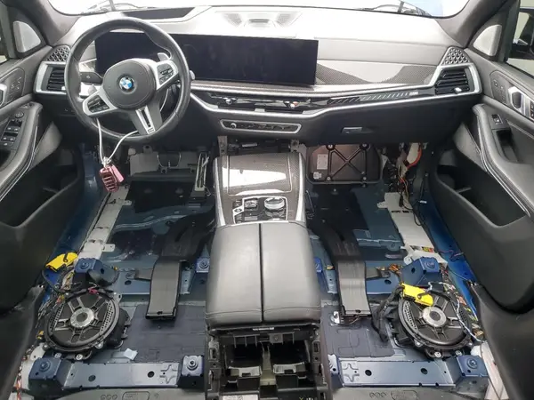 5UX33EU05R9S81764 2024 BMW X5 - Image 8