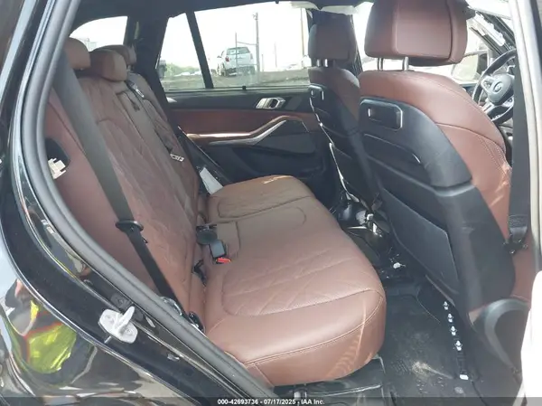 5UX33EU05R9S87483 2024 BMW X5 - Image 8