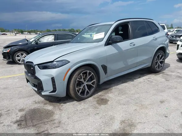 5UX33EU05T9222575 2026 BMW X5 - Image 2