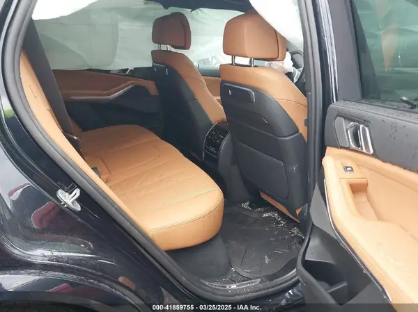 5UX33EU06S9Z41428 2025 BMW X5 - Image 8