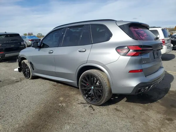5UX33EU08T9152537 2026 BMW X5 - Image 2