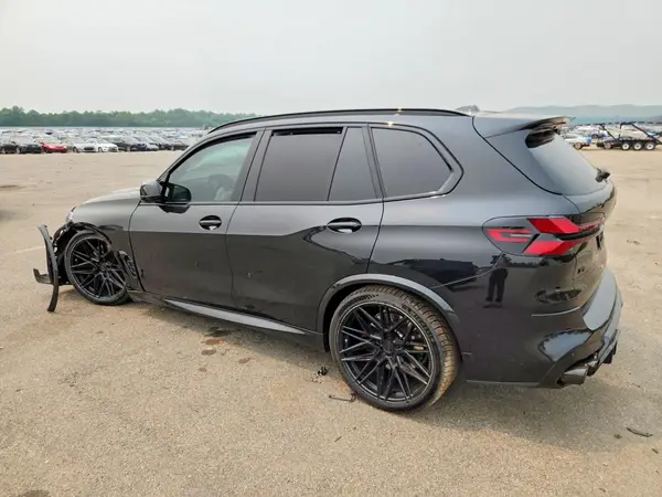 5UX33EU08T9163411 2026 BMW X5 - Image 2