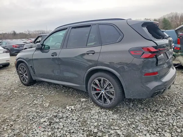 5UX33EU08T9285492 2026 BMW X5 - Image 2