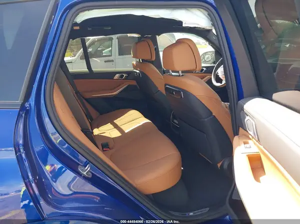 5UX33EU09T9115870 2026 BMW X5 - Image 8