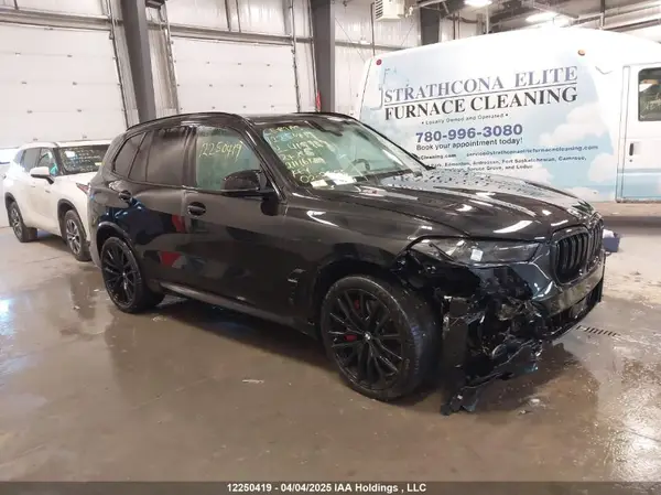 5UX33EU0XR9U15989 2024 BMW X5 - Image 1