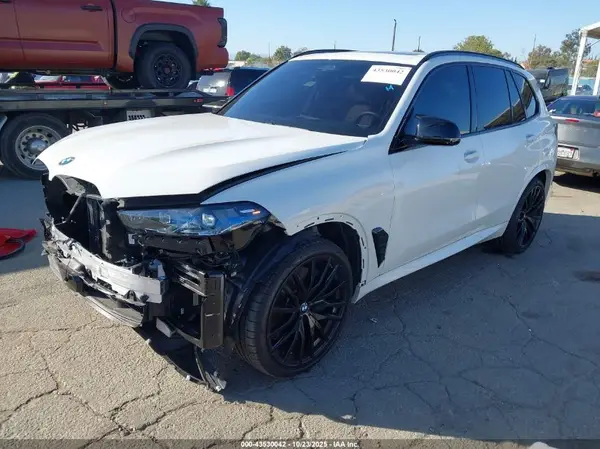 5UX33EU0XS9X55729 2025 BMW X5 - Image 2