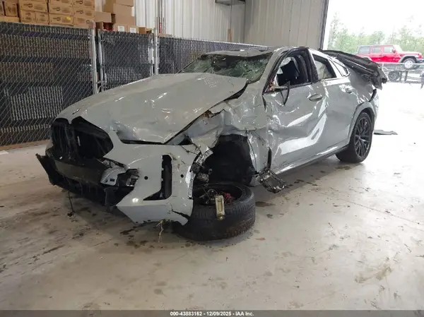 5UX33EX00R9T01236 2024 BMW X6 - Image 2