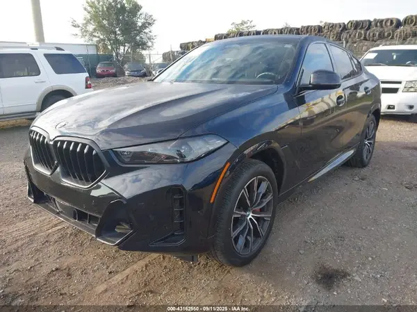 5UX33EX00R9T50307 2024 BMW X6 - Image 2