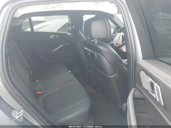 5UX33EX00R9U24194 2024 BMW X6 - Image 8