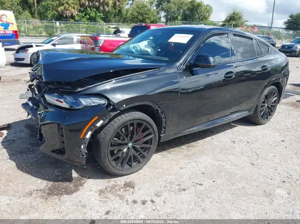 5UX33EX00S9Y14704 2025 BMW X6 - Image 2