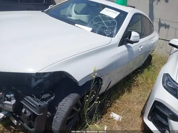 5UX33EX00S9Y26612 2025 BMW X6 - Image 2