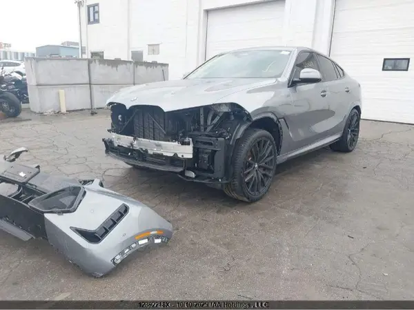 5UX33EX00S9Z48919 2025 BMW X6 - Image 2