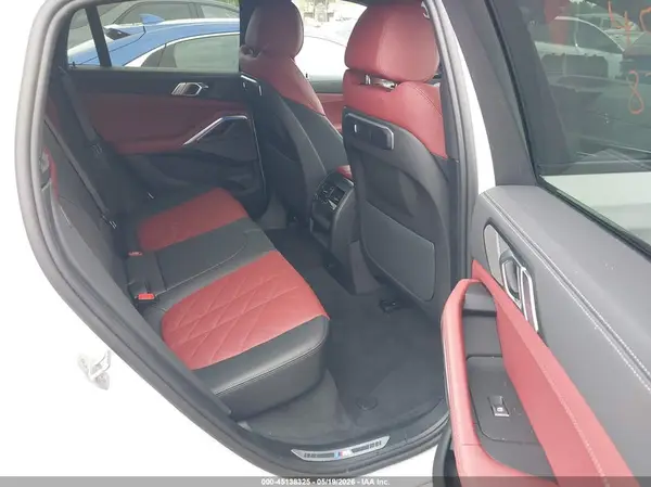 5UX33EX00T9261876 2026 BMW X6 - Image 8