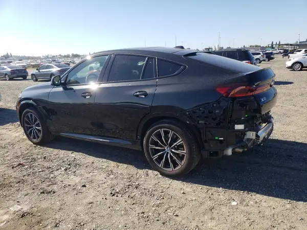 5UX33EX01R9S21573 2024 BMW X6 - Image 2