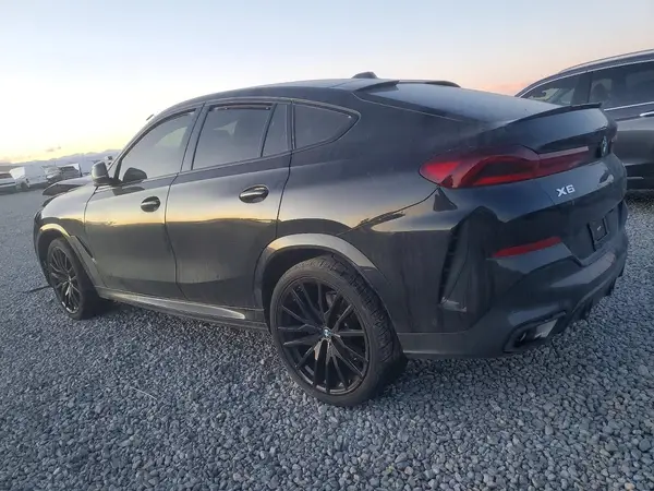 5UX33EX01R9T11841 2024 BMW X6 - Image 2