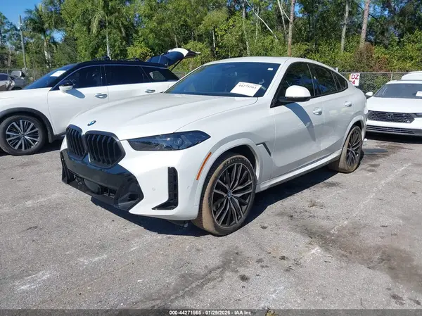 5UX33EX01R9U30683 2024 BMW X6 - Image 2