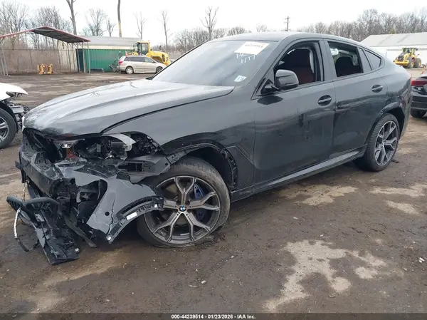 5UX33EX01R9W10374 2024 BMW X6 - Image 2