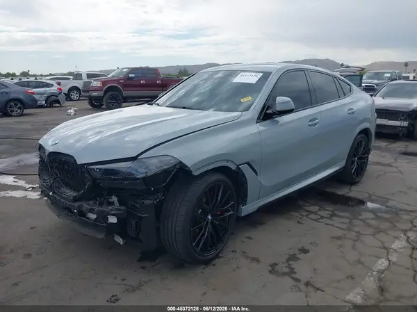 5UX33EX01S9W31814 2025 BMW X6 - Image 2