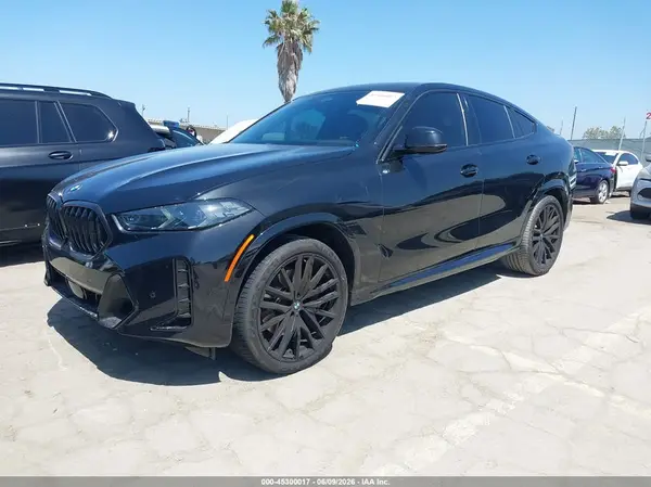 5UX33EX01S9W32428 2025 BMW X6 - Image 2