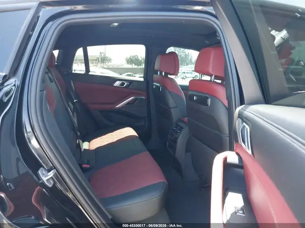 5UX33EX01S9W32428 2025 BMW X6 - Image 8