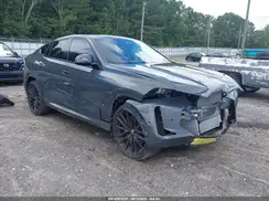 5UX33EX01T9025091 2026 BMW X6
