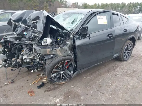 5UX33EX01T9111825 2026 BMW X6 - Image 2